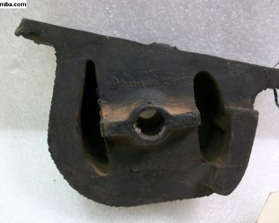 NOS OEM Motor Mount