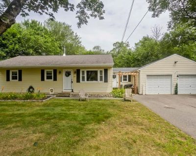 2 Bedroom 1BA 1040 ft Single Family Home For Sale in GRAFTON, MA