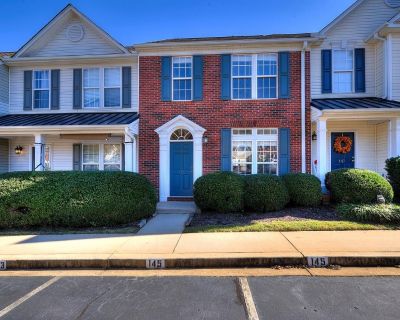 2 Bedroom 1BA 1400 ft Townhouse For Sale in Greer, SC