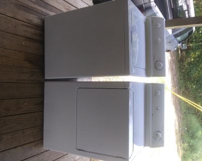 Great working maytag set with warranty