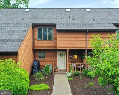Tecumseh Trl, Hedgesville, Condo For Sale