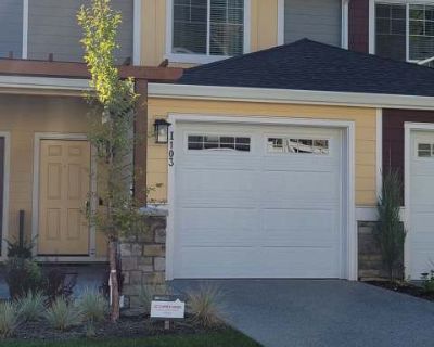 4 Bedroom 3.5BA 2050 ft Furnished Apartment For Rent in Kent, WA