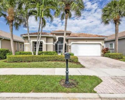 3 Bedroom 2BA 1562 ft Furnished Apartment For Rent in Collier County, FL