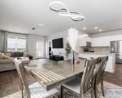 212 Apache Plum DR. This 4-bed, 2-bath home pairs an easy open layout with a bright, neutral palette ready for your style. The kitchen anchors the living space with white cabinetry, subway tile, stainless appliances, granite counters, and an oversized breakfast bar for casual dining or entertaining. The living and dining areas flow seamlessly to a covered back patio and a fully fenced yard, gre...