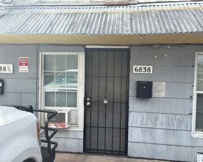 1 Bedroom 1BA Apartment For Rent in Houston, TX