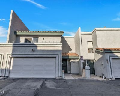 3 Bedroom 3BA 1362 ft Townhouse For Sale in Peoria, AZ