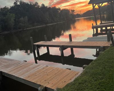 1 Bedroom 1BA 1500 ft² Furnished Home For Rent in Brazoria, TX