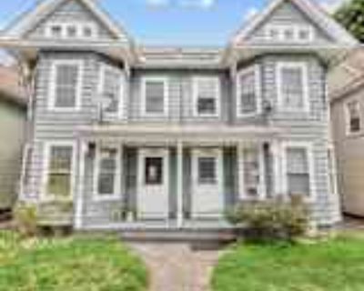 3 Bedroom 1BA 1226 ft² Apartment For Rent in Derby, CT 201 Elizabeth St