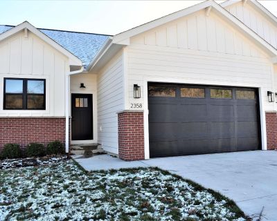 3 Bedroom 3BA 2087 ft Condo For Sale in Iowa Falls, IA