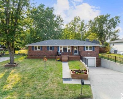 S Quincy Ave, Sedalia, Home For Sale