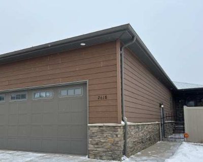 Beautiful, Spacioius Duplex. image_url. In unit laundry Dishwasher Pet friendly Garage Walk in closets Air conditioning Unit Amenities air conditioning dishwasher in unit laundry walk in closets Property Amenities pet friendly parking garage cats allowed dogs allowed. Pets allowed. 5 Bedroom. 3 Bathroom. 0 ft