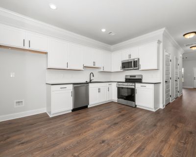 3 Bedroom 2BA 1665 ft Townhouse For Sale in Murfreesboro, TN