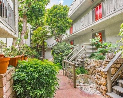 For Sale : 4311 Colfax Ave 222 in Studio City for $425,000