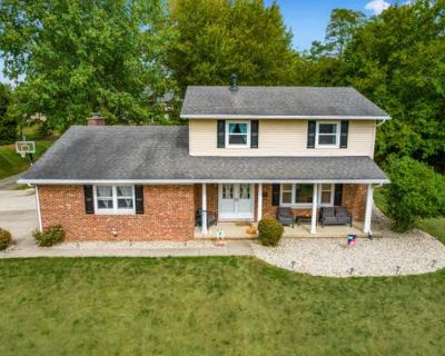 4 Bedroom 2BA 1781 ft Single Family Home For Sale in BELLEFONTAINE, OH