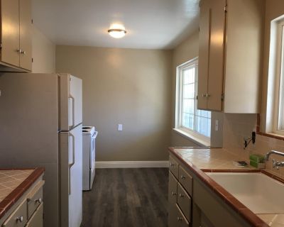 2 Bedroom 1BA 900 ft Condo For Rent in Sunnyvale, CA