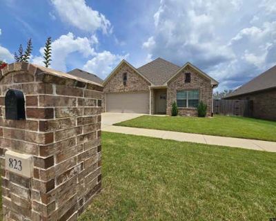 3 Bedroom 2BA 1340 ft Single Family Home For Sale in WHITEHOUSE, TX