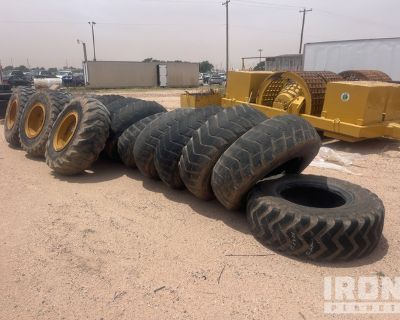 Quantity of (17) 17.5-25 Tires - Fits Cat 140H