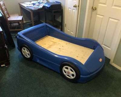 Kids Toddler Race car bed