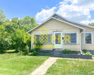 2 Bedroom 1BA 952 ft Pet-Friendly Apartment For Rent in Dayton, OH