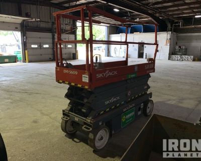 2019 Skyjack SJIII 3226 Electric Scissor Lift (Inoperable)