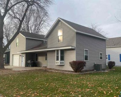 3 Bedroom 1BA 1596 ft Single Family Home For Sale in LUVERNE, MN