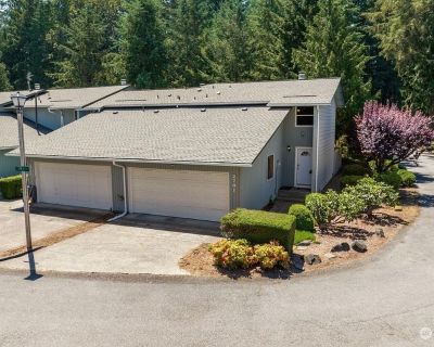 3 Bedroom 2BA 1360 ft Furnished Pet-Friendly Townhouse For Rent in Auburn, WA