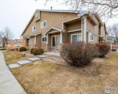 Available on: now. Furnished. Pet friendly. Parking available * Internet included * Dog friendly * Children friendly * Students welcome Alex will require background checks for this room Learn more. Looking for a comfortable, private space in a friendly Longmont home? This basement bedroom in a 3 bed, 3.5 bath house offers plenty of room to unwind and make your own. The bedroom features new carp...