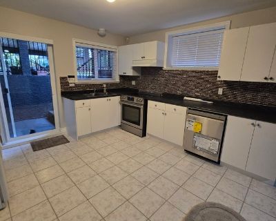 2 Bedroom 1BA House For Rent in Surrey, BC