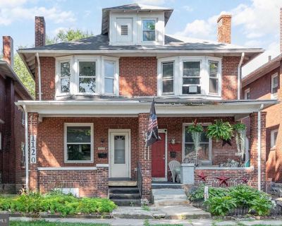 3 Bedroom 1BA 1578 ft Townhouse For Sale in Harrisburg, PA