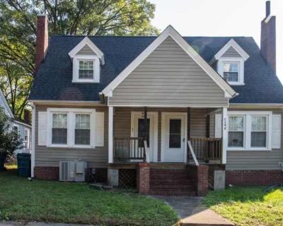 1102 North Buchanan BoulevardUnit B. A small city with big grit, Durham boasts culture, technology, and arts galore. In unit laundry Patio / balcony Hardwood floors Dishwasher Parking Recently renovated Unit Amenities air conditioning dishwasher hardwood floors in unit laundry microwave oven patio / balcony range refrigerator recently renovated stainless steel Property Amenities parking interne...