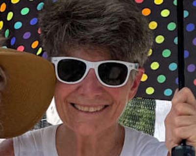 Budget: $800 per month. Ready to move: now. Looking for myself. I am a senior who would like to live near my grandchildren ( 4 of them anyway) and yet not with them! I am active in that I continue to work on climate issues and support the safety of all persons on US soil. I like to walk, play music, read and tend to my grandkids ( cook, clean, PLAY and help out as needed). I visit my other gran...