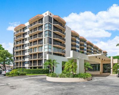 2 Bedroom 2BA 1315 ft Condo For Rent in Boca Raton, FL