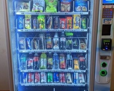 2023 Duravend 5c Snack and Drink Combo Fully Refrigerated Vending Machine For Sale in Texas!