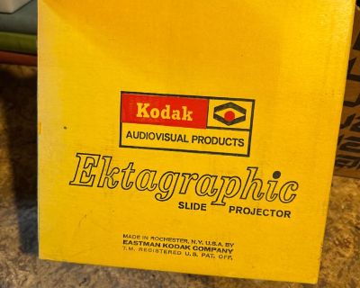 Kodak Ektagraphic Slide Projector Model E (as is)(A)