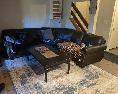 Available on: now. Unfurnished. Parking available * Internet included * Students welcome * 40+ years welcome Nolan will require background checks for this room Learn more. Private entry available, private bathroom, private patio, washer/dryer in unit . 1 personal parking spot. Utilities and WIFI included. Shared spaces include - living room, kitchen and dining area. Room will be empty but can f...