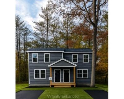 2 Bedroom 2BA 1152 ft Condo For Sale in MILTON, NH