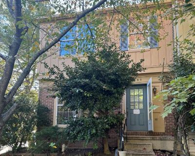 3 Bedroom 3BA 1910 ft Townhouse For Sale in Manassas, VA