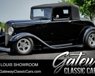 1932 Ford Model B Sport Coupe