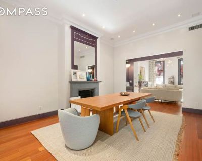 331 West 22nd Street. Unparalleled in its food, culture, and unique energy, NYC is the place to call home. Patio / balcony Garage Recently renovated Walk in closets Gym Fireplace Unit Amenities bathtub fireplace patio / balcony walk in closets recently renovated Property Amenities gym parking garage. 5 Bedroom. 7 Bathroom. 4420 ft