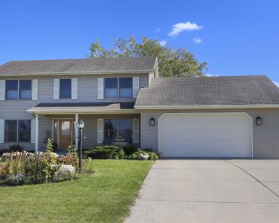 3 Bedroom 2BA 2156 ft Single Family House For Sale in Racine, WI