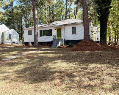 3 Bedroom 1BA 1380 ft Apartment For Rent in Decatur, GA