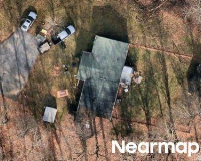 3 Bed 2.0 Bath Bankruptcy Property in Bristol, VA 24202 - Sunbird Dr