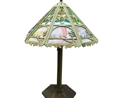 Bradley & Hubbard Vintage Arts and Crafts Leaded Slag Glass Table Lamp