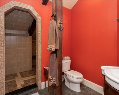 2 Bedroom 2BA 1764 ft Condo For Sale in Newport, RI