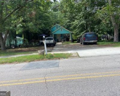 Multifamily House For Sale in Winder, GA