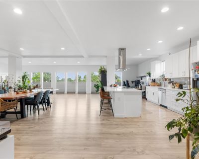 4 Bedroom 2BA 2500 ft House For Rent in Denver, CO