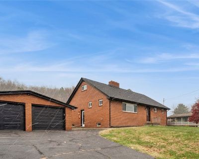 3 Bedroom 1BA 1970 ft Single Family House For Sale in Parks Twp, PA