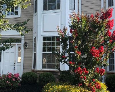 3 Bedroom 2BA 1906 ft Townhouse For Rent in Manalapan, NJ