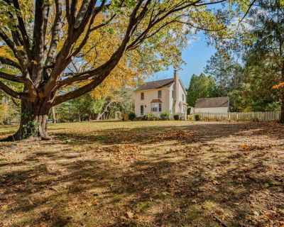 3 Bedroom 1BA 1274 ft Apartment For Rent in Old Lyme, CT