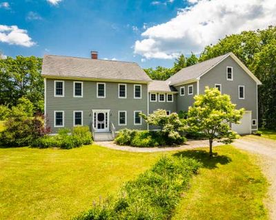 3 Bedroom 3BA 3076 ft Single Family Home For Sale in ROCKPORT, ME
